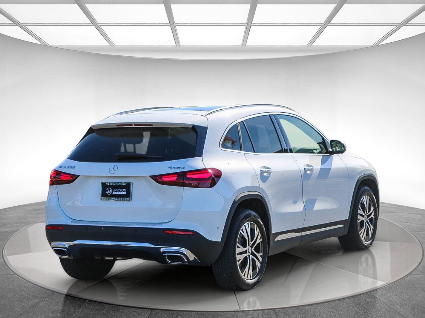 Certified 2025 Mercedes-Benz GLA 250 4MATIC image 4