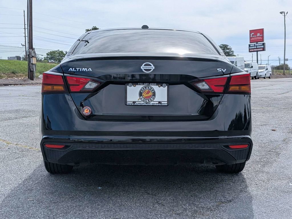 Used 2022 Nissan Altima 2.5 SV FWD image 6