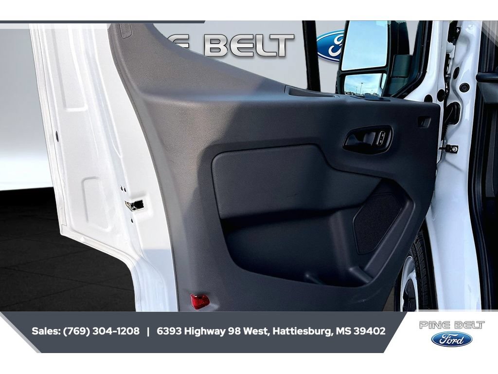 New 2026 Ford Transit 150 148 Medium Roof RWD image 17