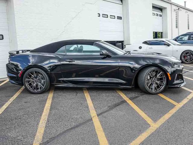 Used 2021 Chevrolet Camaro ZL1 RWD image 6