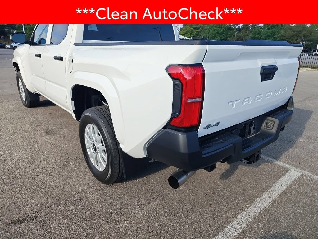 Used 2024 Toyota Tacoma SR AWD/4WD image 4