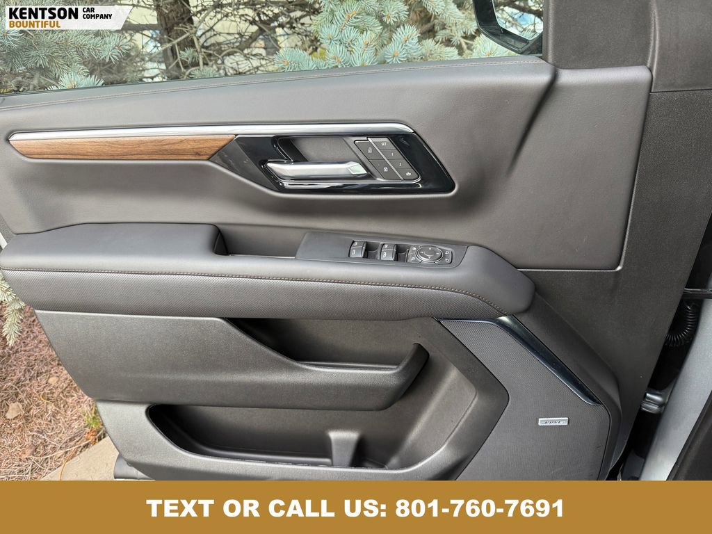 Used 2025 Chevrolet Tahoe High Country image 19