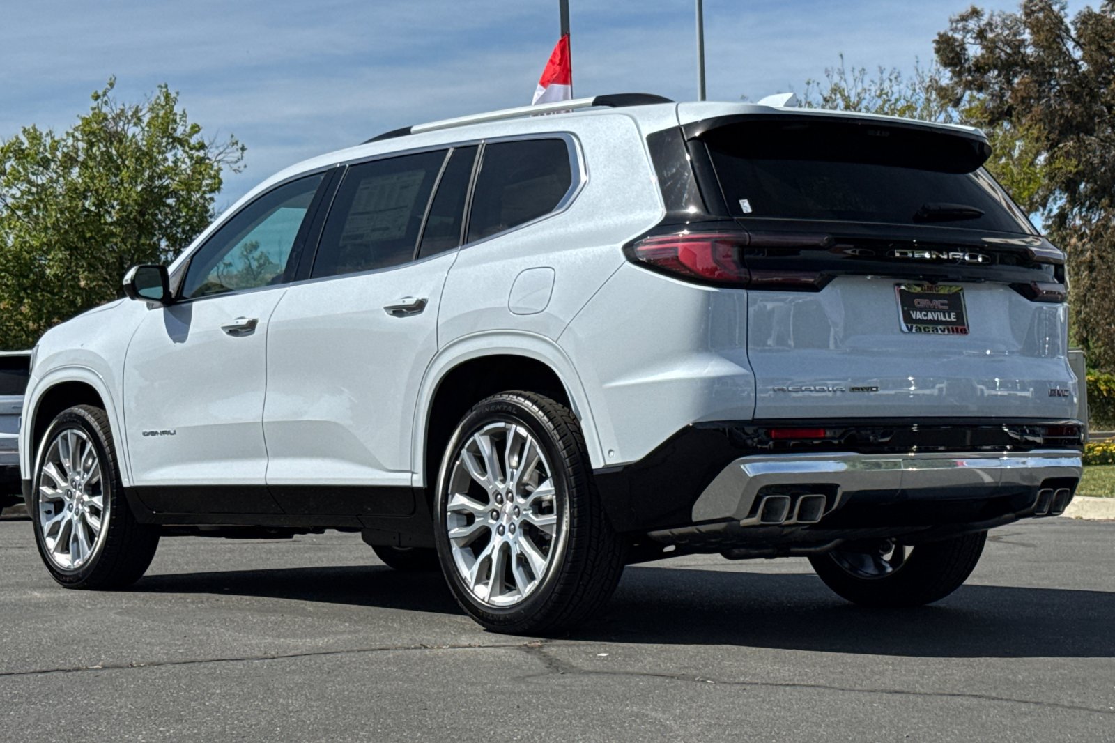 New 2026 GMC Acadia Denali w/ Super Cruise Package image 7