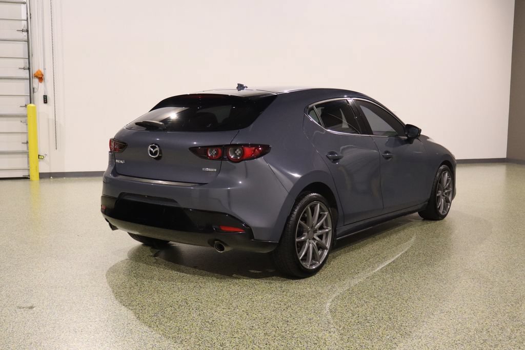 Used 2020 MAZDA MAZDA3 Hatchback w/ Premium Package FWD image 10