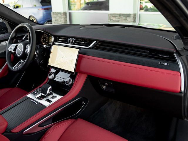 New 2026 Jaguar F-PACE R-Dynamic S image 29