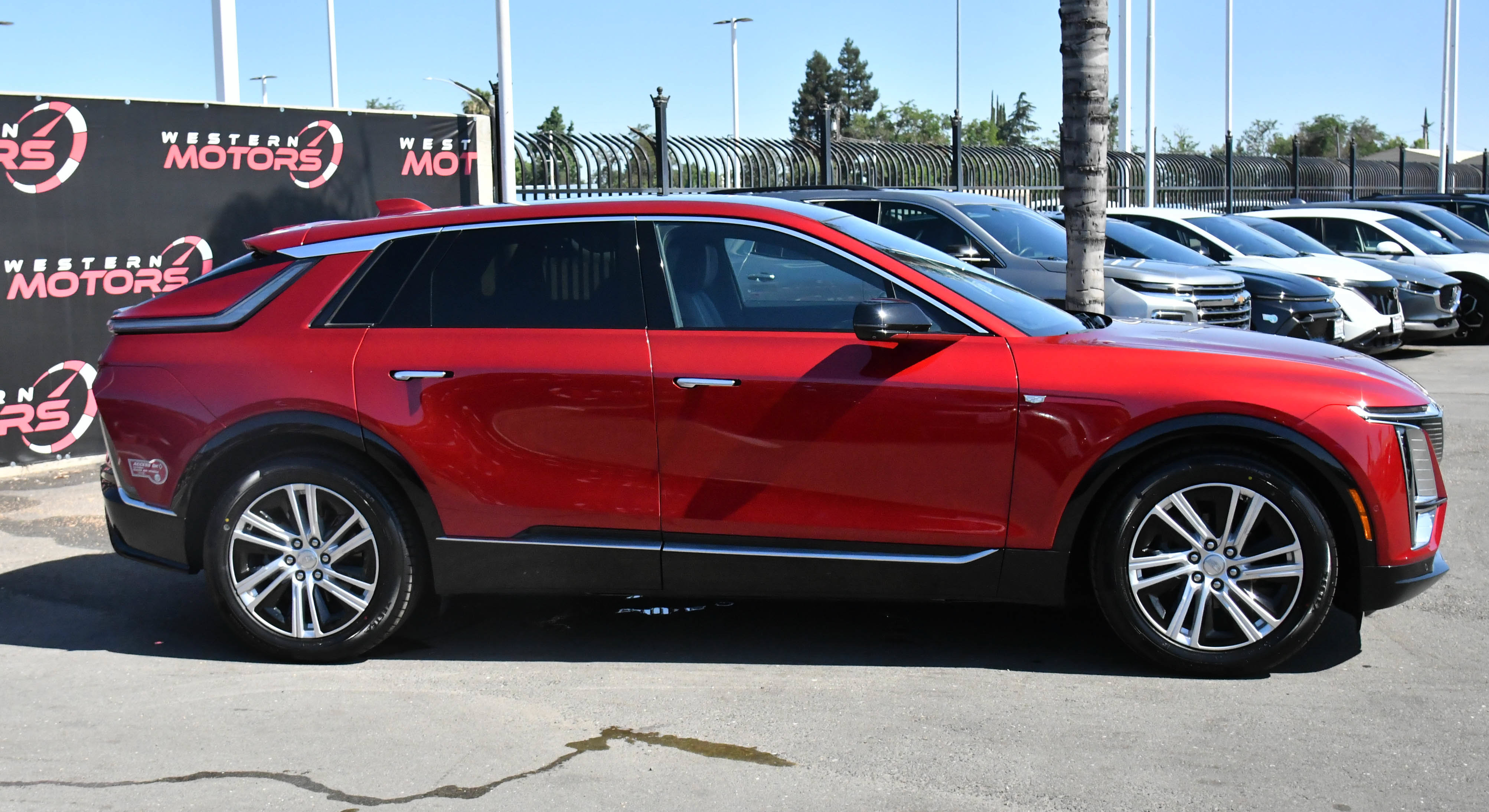 Used 2024 Cadillac Lyriq Tech w/ Driver Assist Package RWD image 9
