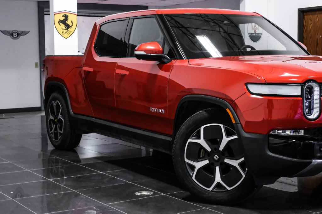 Used 2023 Rivian R1T Adventure Dual AWD/4WD image 6