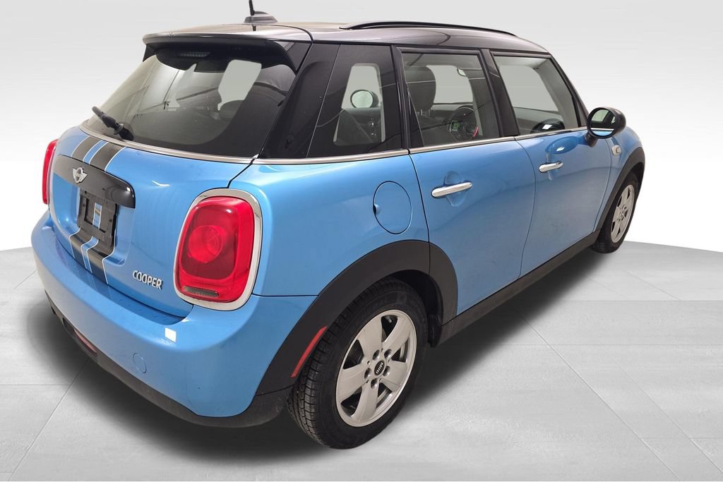 Used 2016 MINI Cooper 4-Door Hardtop FWD image 10