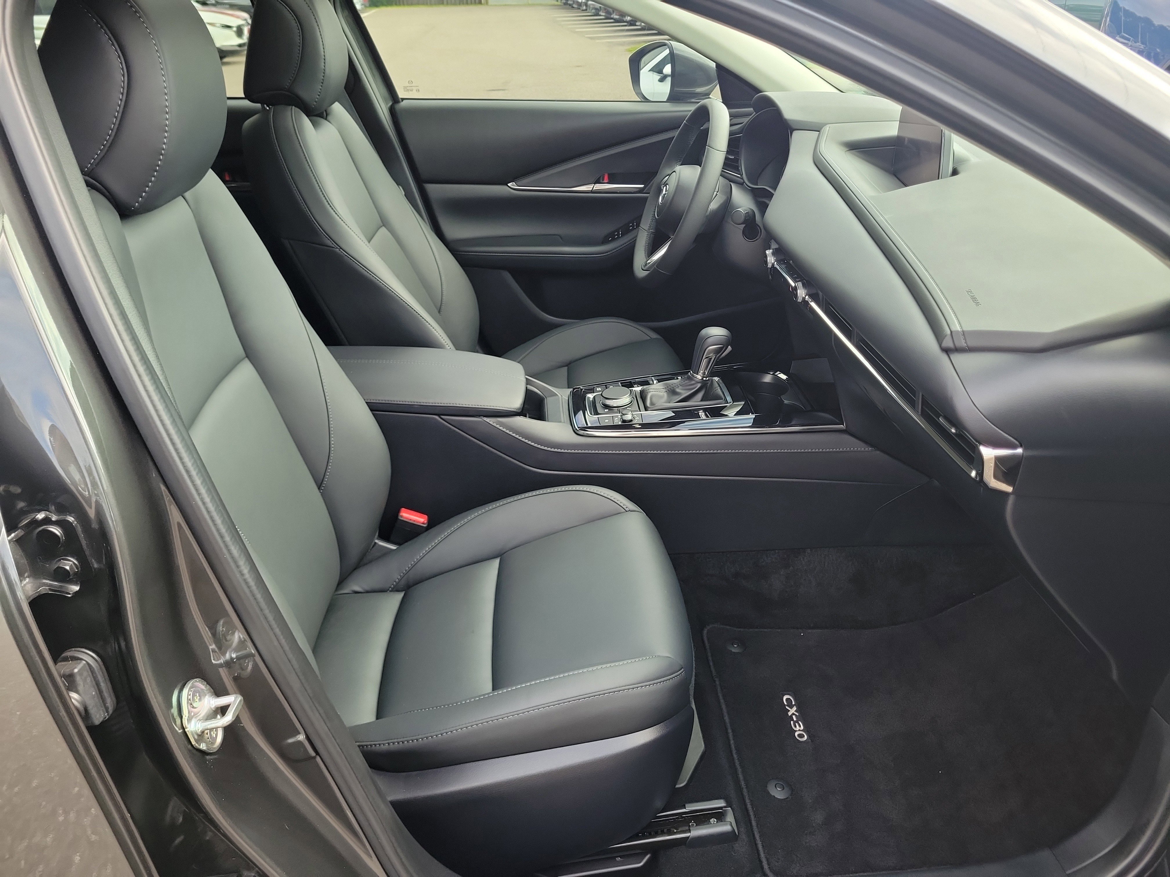 Used 2024 MAZDA CX-30 AWD 2.5 S w/ Preferred Package image 7