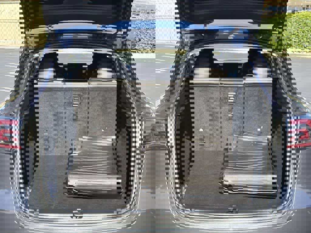 Used 2023 Tesla Model Y Performance image 31