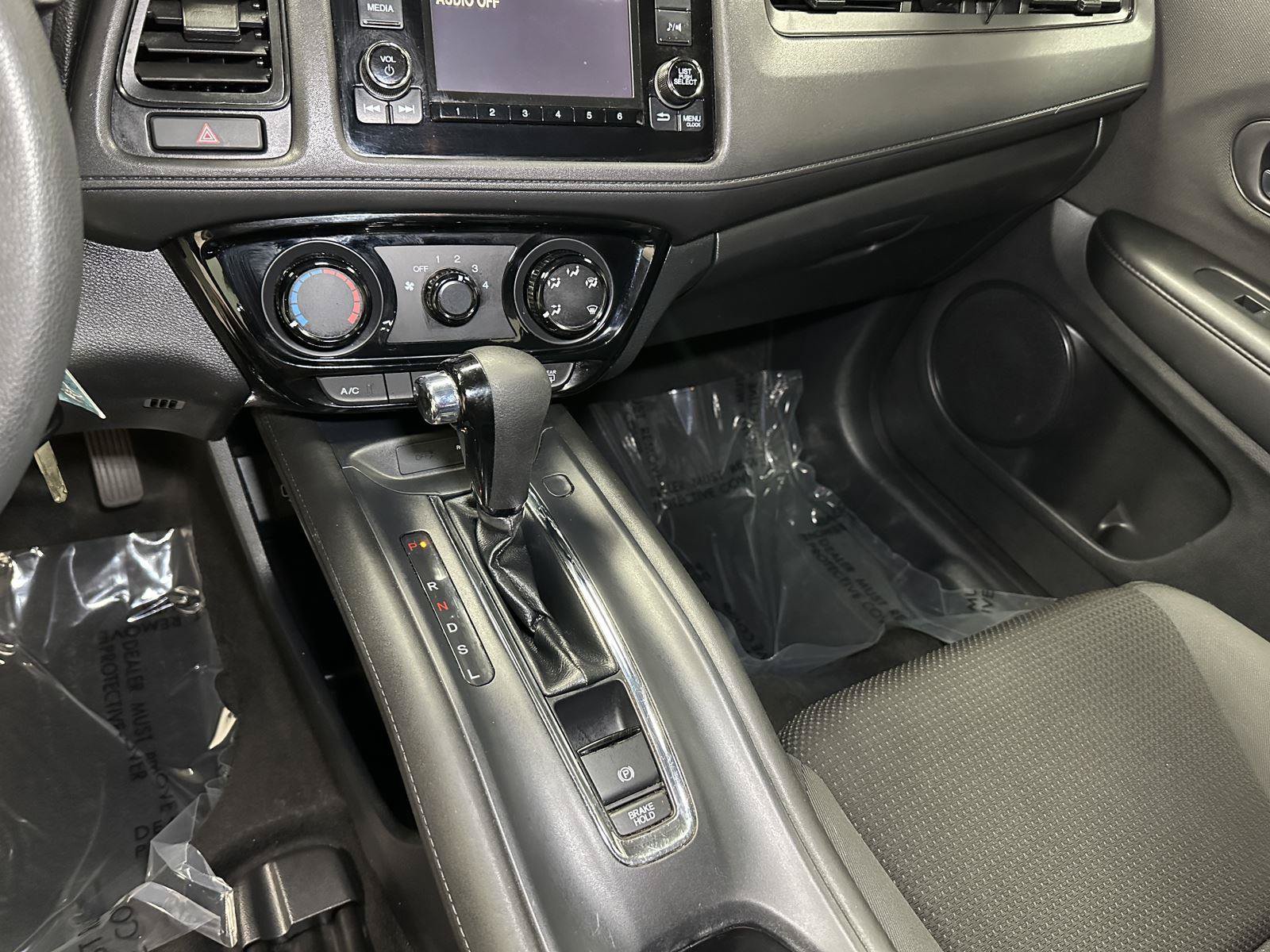 Certified 2022 Honda HR-V LX image 28
