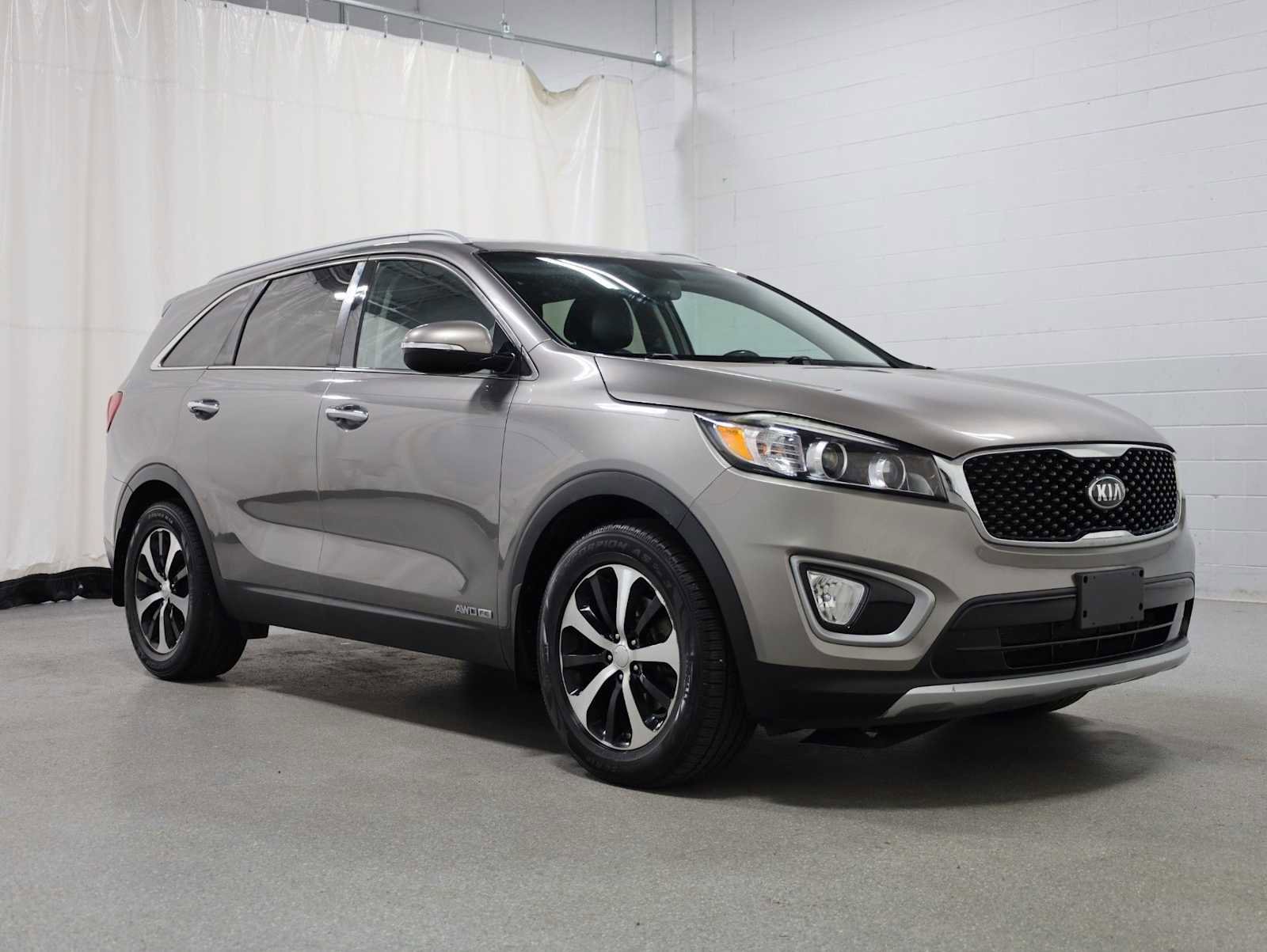 Used 2016 Kia Sorento EX AWD/4WD image 13