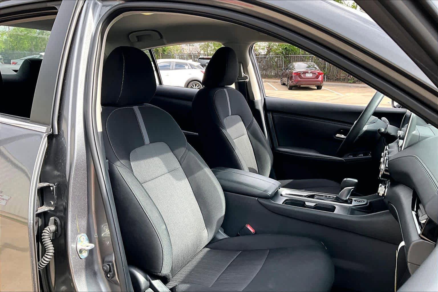 Certified 2025 Nissan Sentra SV w/ Trunk Package image 9