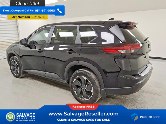 Used 2025 Nissan Rogue SV AWD/4WD image 3