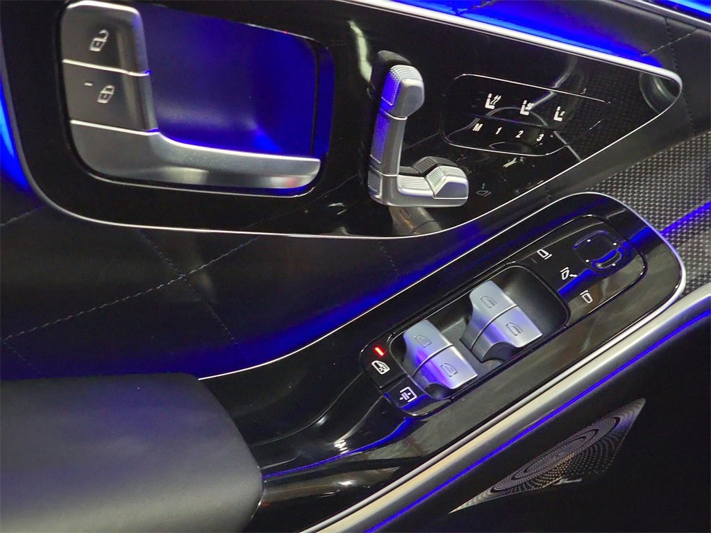 Used 2025 Mercedes-Benz S 580 4MATIC Sedan image 21