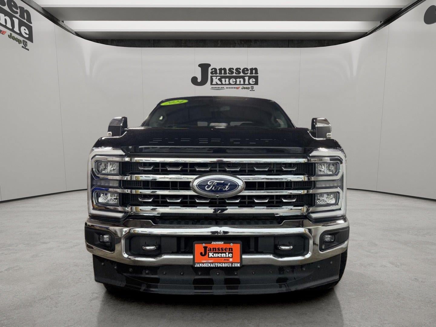 Used 2024 Ford F350 Lariat w/ Chrome Package AWD/4WD image 4