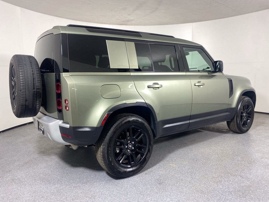 Used 2025 Land Rover Defender 110 S AWD/4WD image 5
