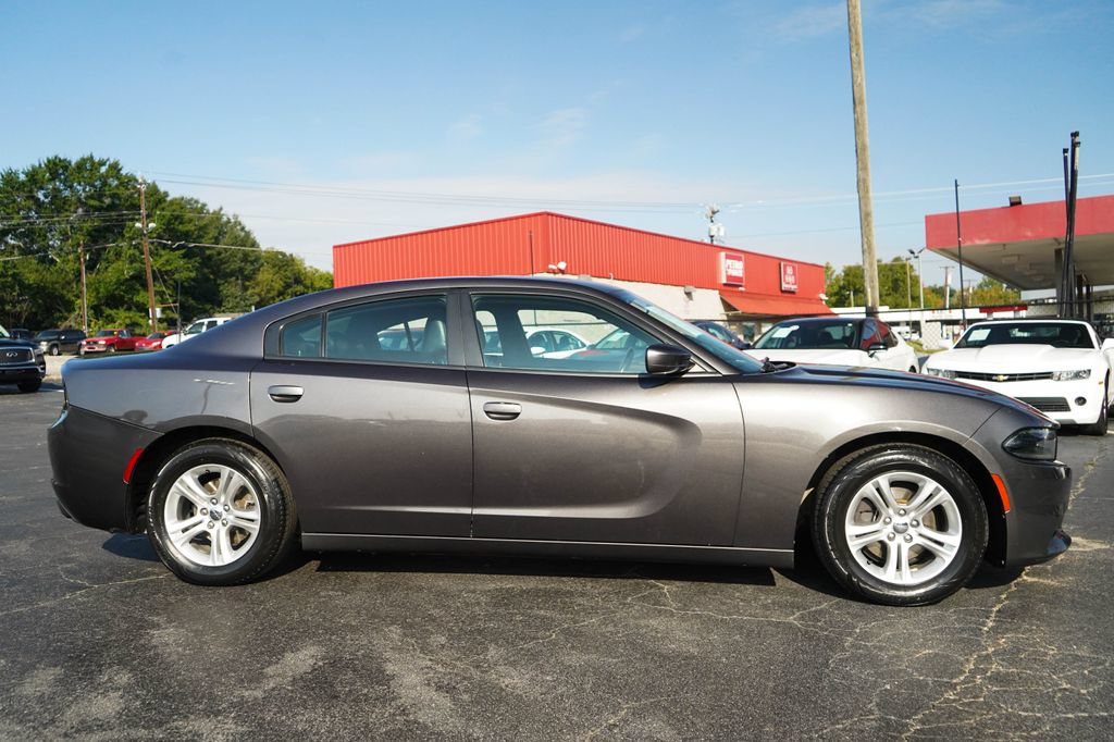 Used 2020 Dodge Charger SXT w/ Leather Interior Group RWD image 2