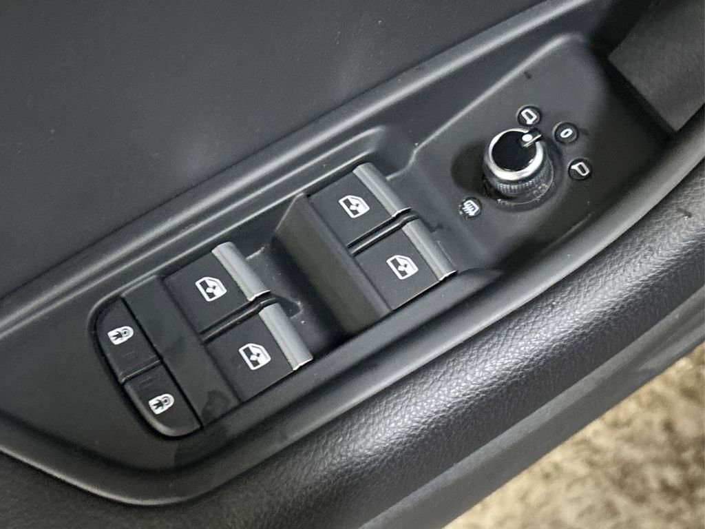 Used 2025 Audi A5 2.0T Premium Plus image 37