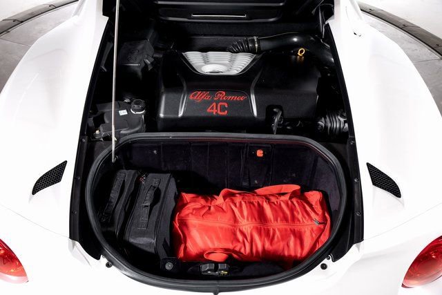 Used 2019 Alfa Romeo 4C Spider image 5