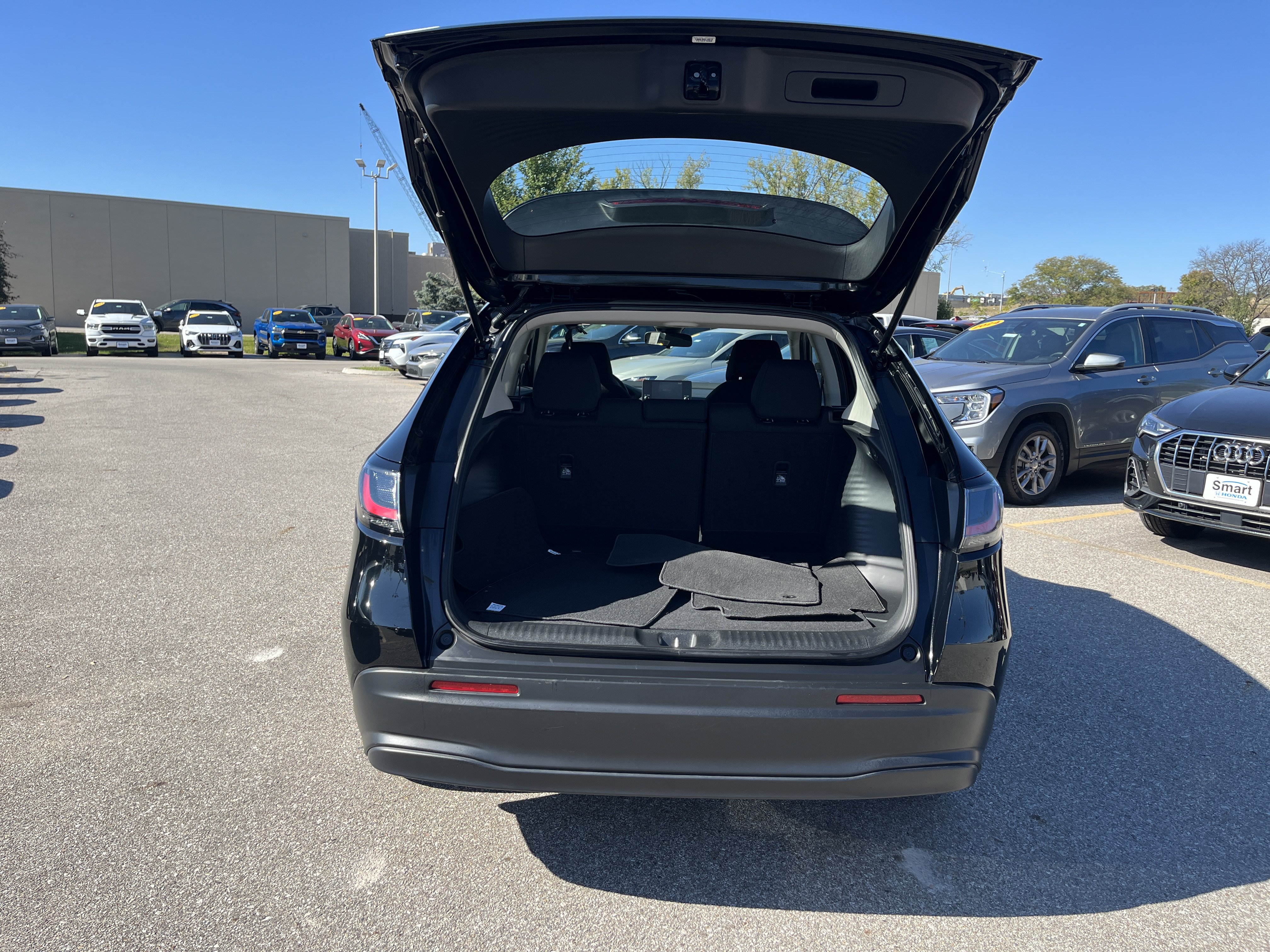 Certified 2025 Honda HR-V LX image 11