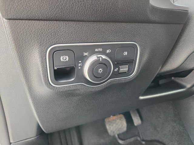 Used 2024 Mercedes-Benz EQB 300 4MATIC image 20