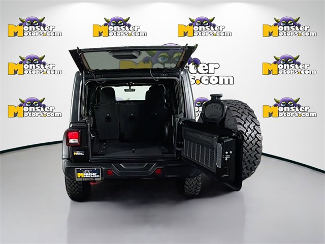 Used 2023 Jeep Wrangler Unlimited Rubicon w/ Cold Weather Group image 26