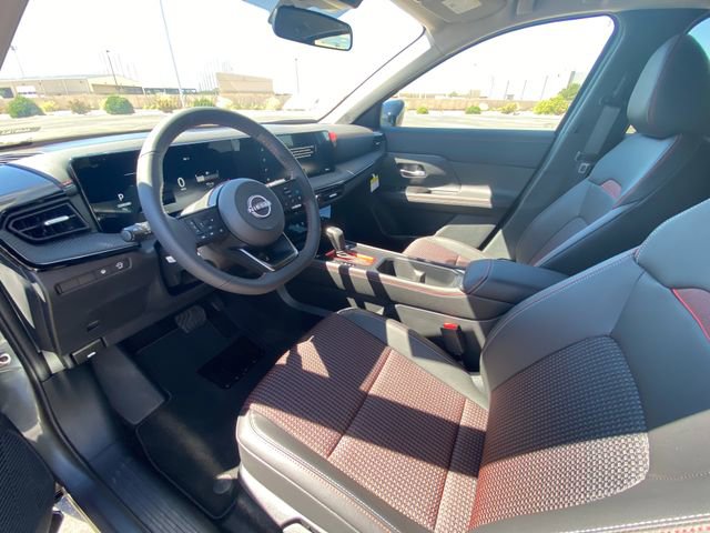 New 2026 Nissan Kicks SR FWD image 12