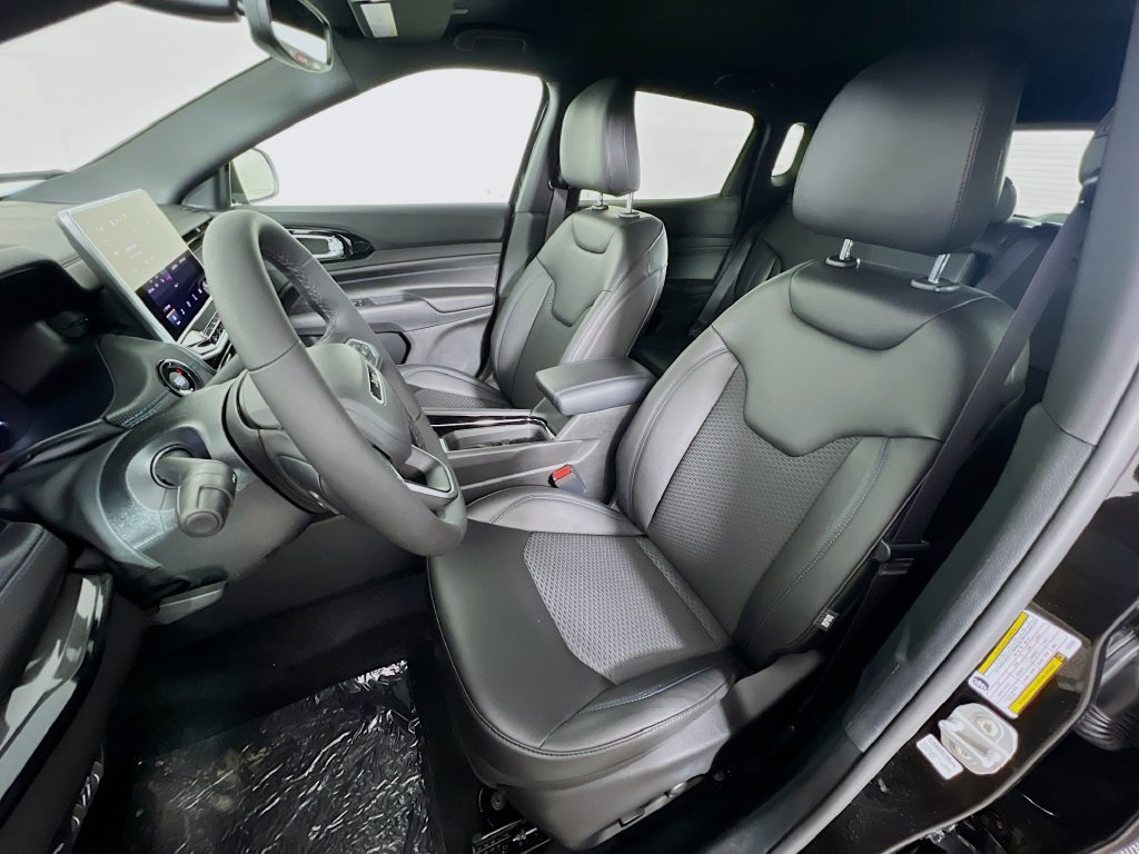 New 2026 Jeep Compass Latitude AWD/4WD image 21