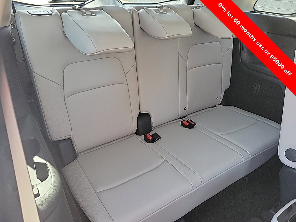 New 2025 Nissan Pathfinder SL w/ SL Premium Package image 41