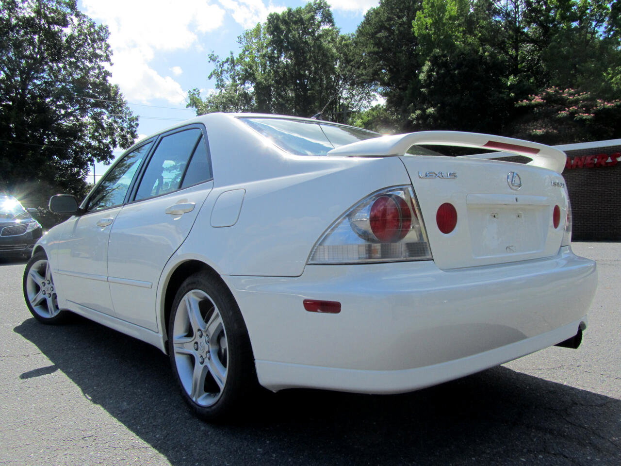 Used 2001 Lexus IS 300 image 8