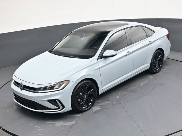 Used 2025 Volkswagen Jetta SE image 26