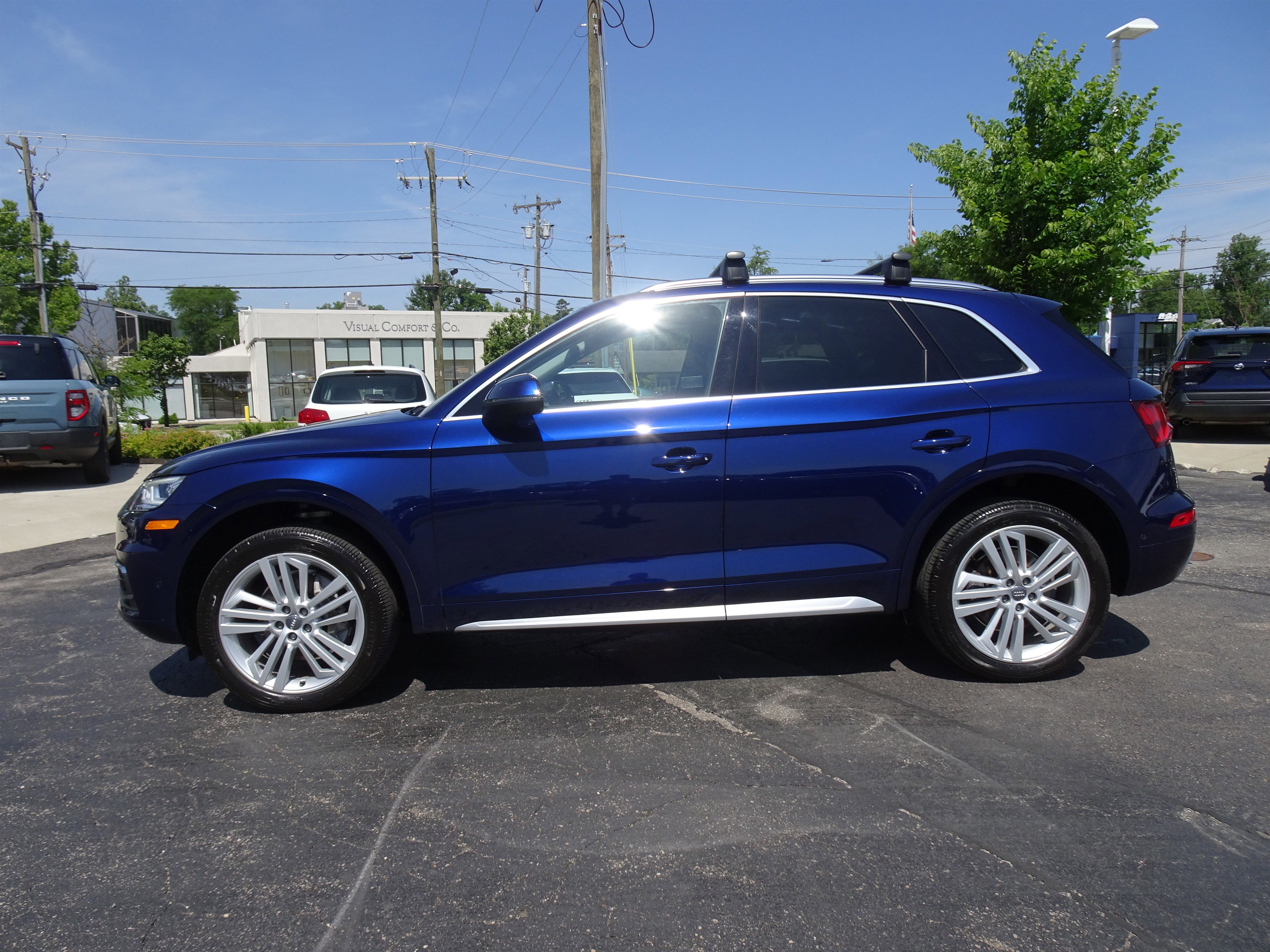 Used 2020 Audi Q5 Prestige w/ Prestige Package AWD/4WD image 2