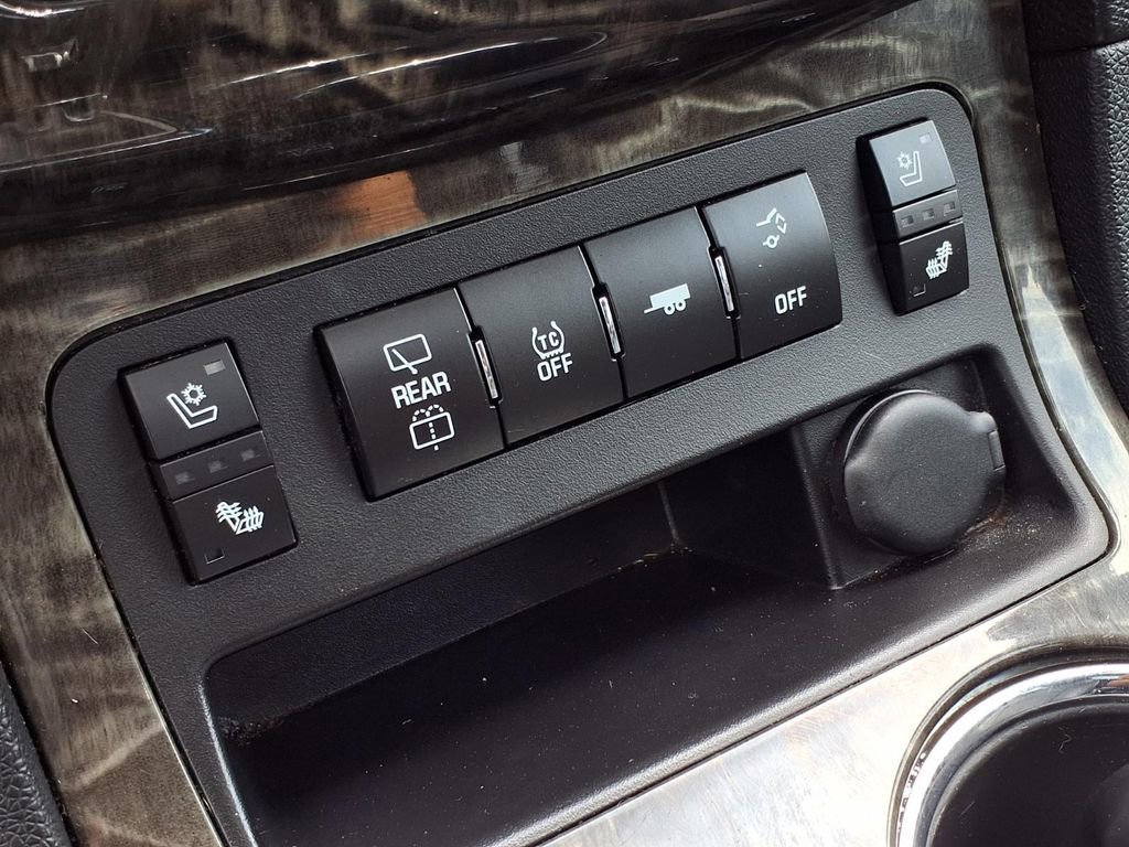 Used 2013 Buick Enclave Premium FWD image 23