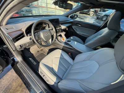 Used 2019 Toyota Avalon XLE w/ Moonroof Package FWD image 6