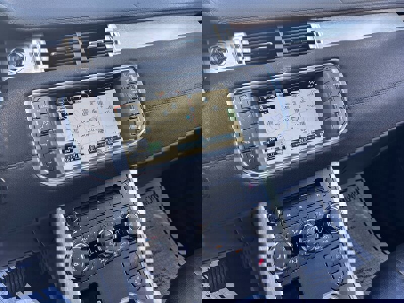 Used 2014 Land Rover Range Rover Evoque Pure Premium image 17