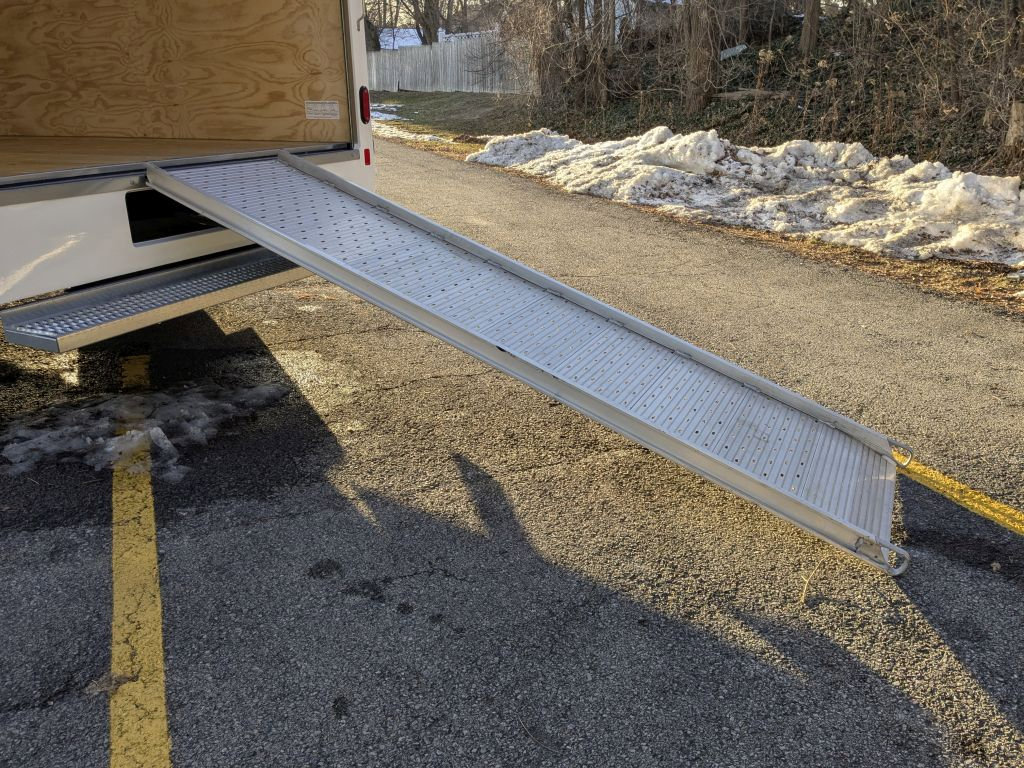 New 2025 GMC Savana 3500 w/ Power Convenience Package image 29