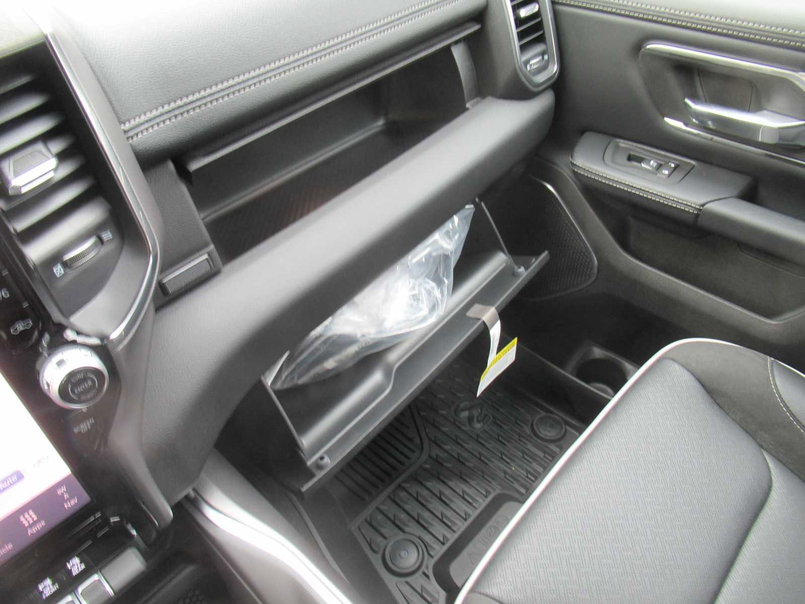 New 2026 RAM 1500 Laramie w/ Night Edition image 42