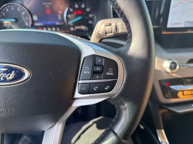 Used 2022 Ford Explorer XLT w/ Equipment Group 202A image 12