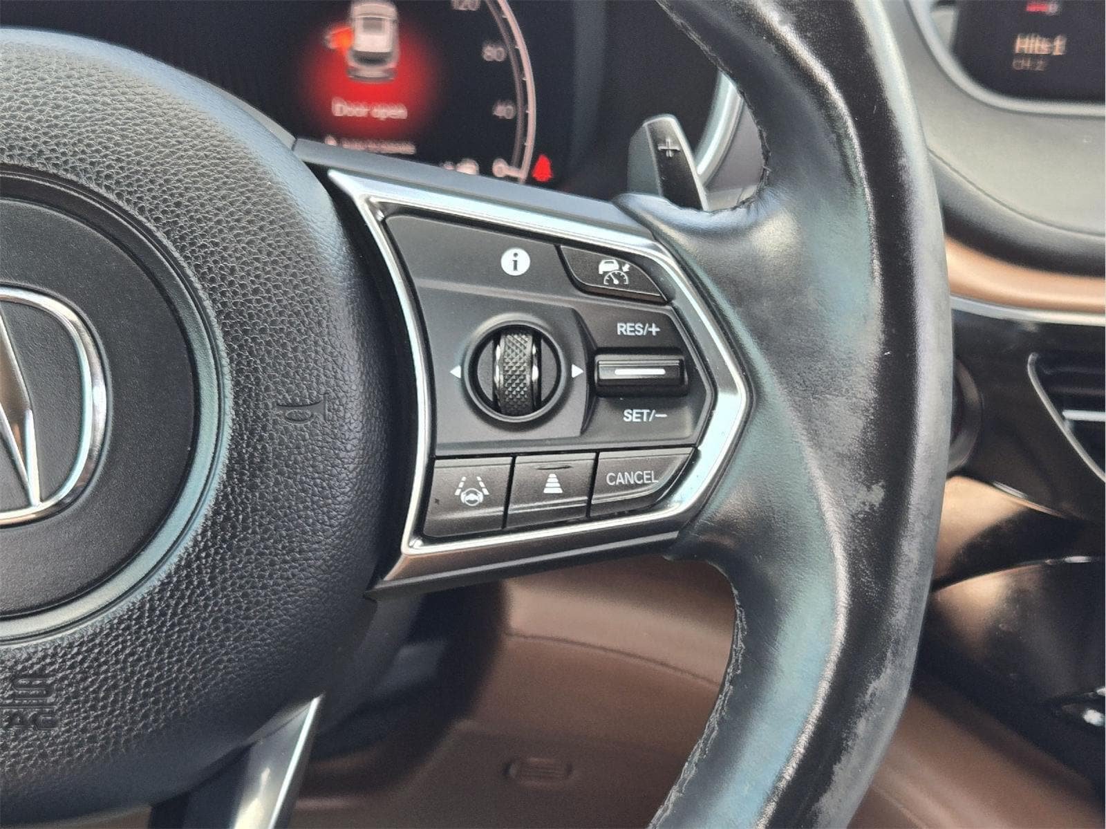 Used 2024 Acura MDX w/ Technology Package FWD image 27
