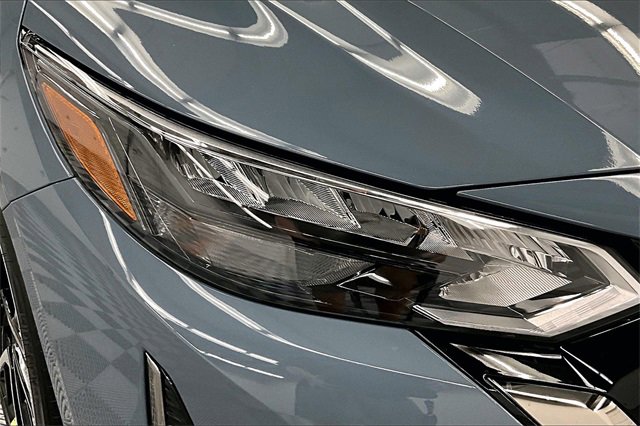 New 2025 Nissan Sentra SR image 14