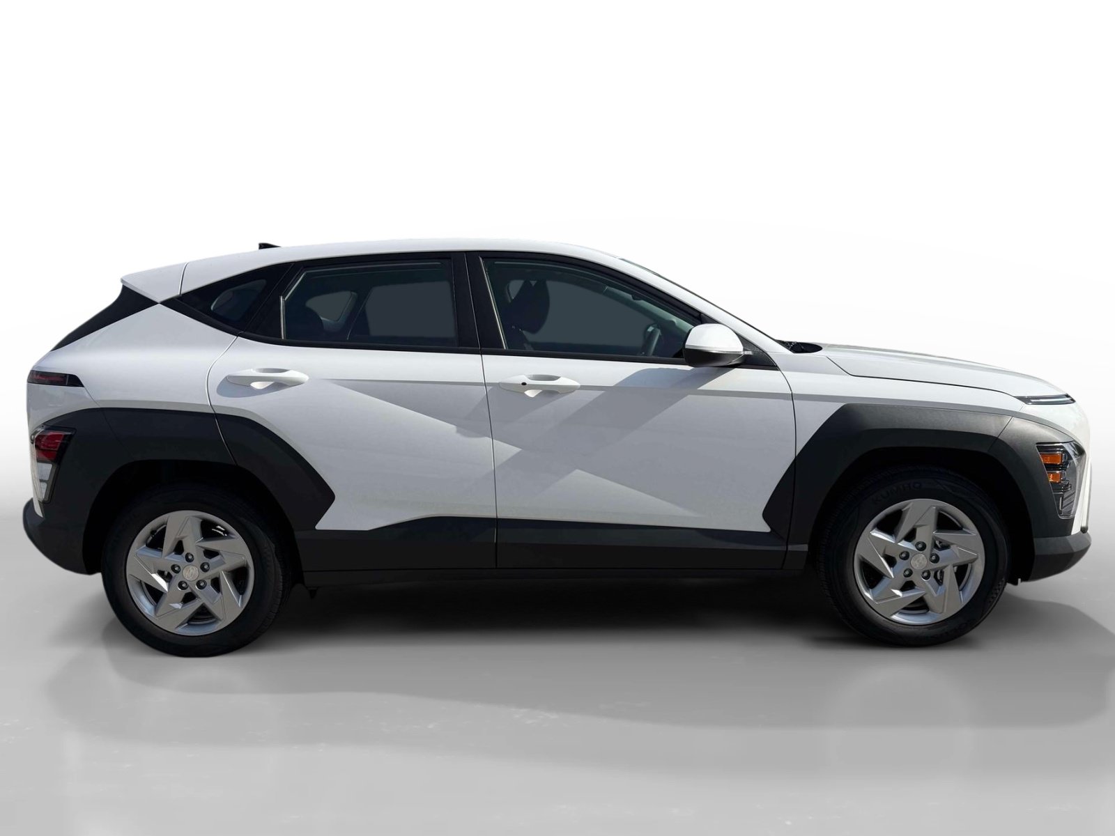 New 2027 Hyundai Kona SE FWD image 18