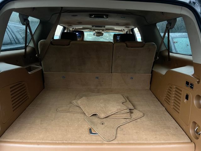 Used 2016 Cadillac Escalade ESV Platinum image 29