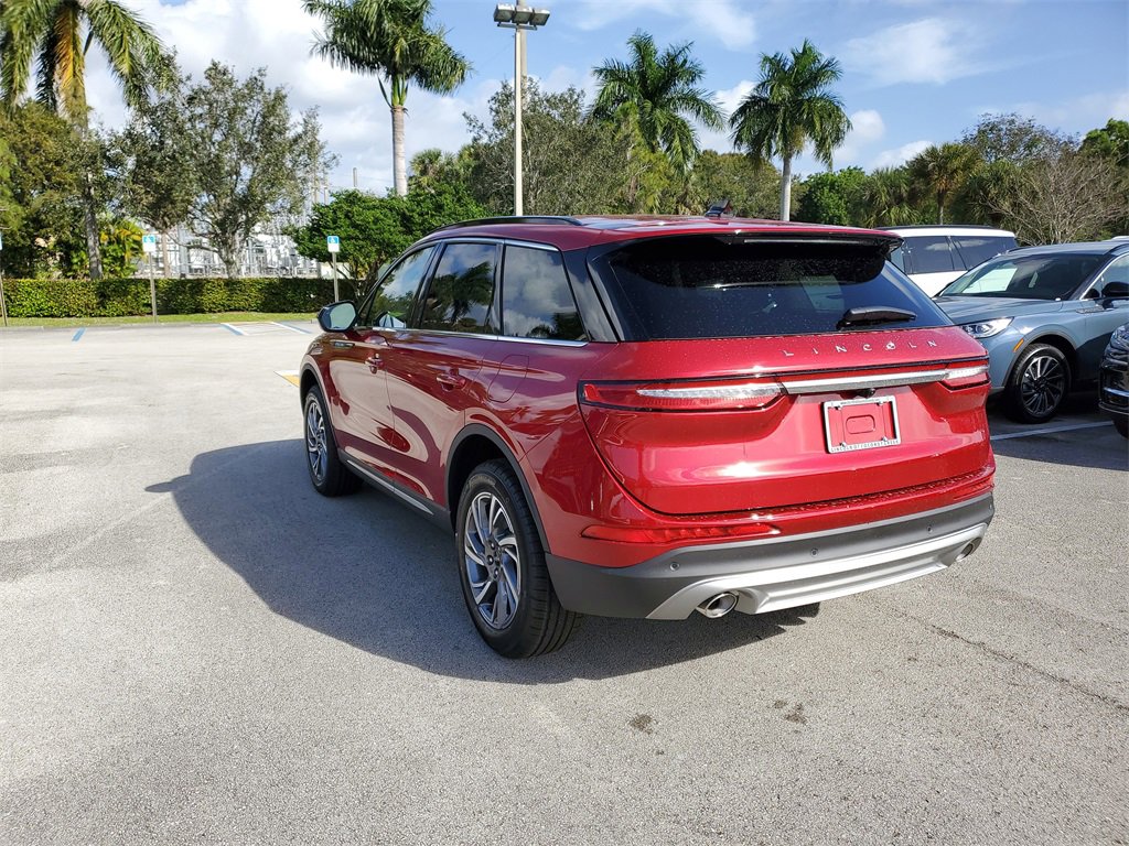 New 2026 Lincoln Corsair Premiere image 3