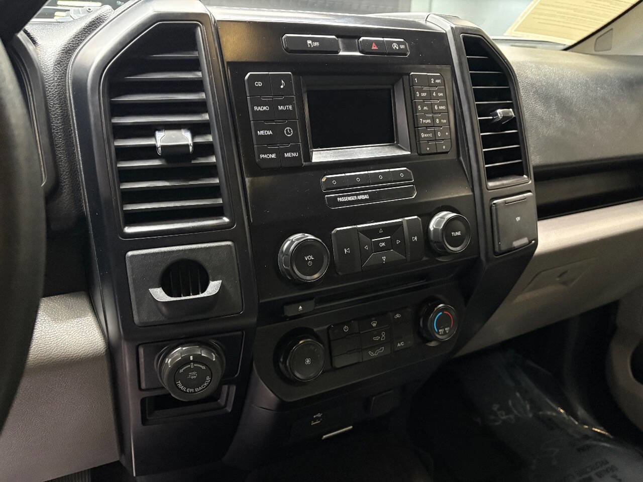 Used 2016 Ford F150 XL w/ Equipment Group 101A Mid image 24