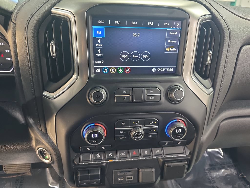 Used 2020 Chevrolet Silverado 1500 LT w/ All-Star Edition AWD/4WD image 19
