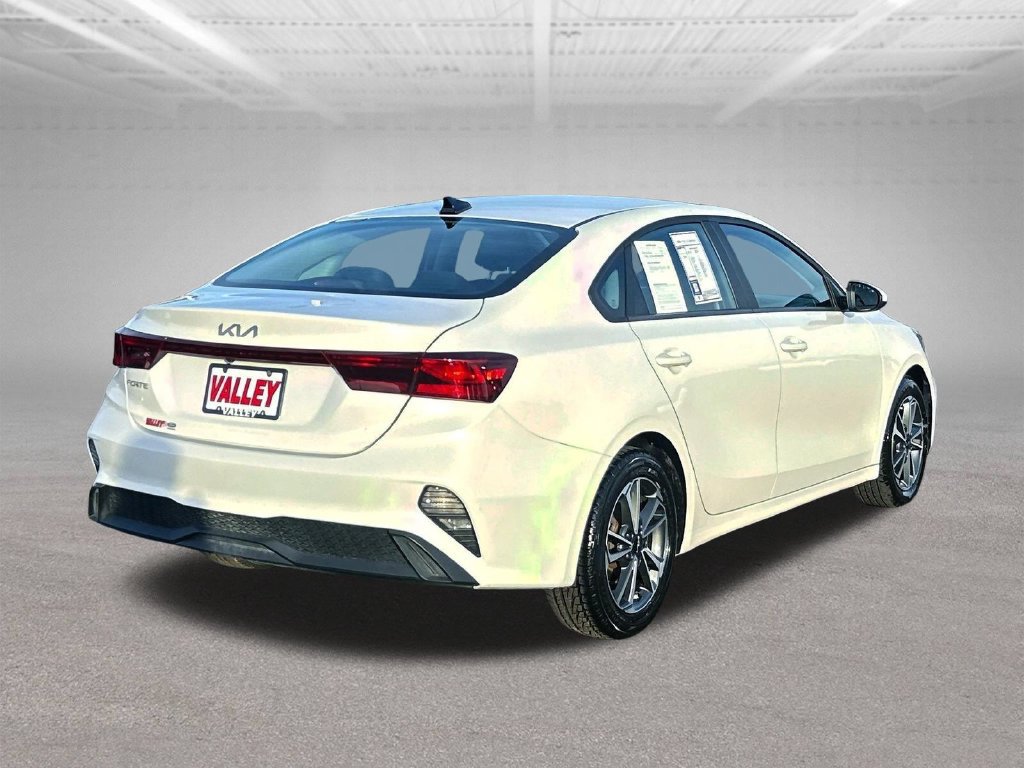 Used 2023 Kia Forte LXS FWD image 12