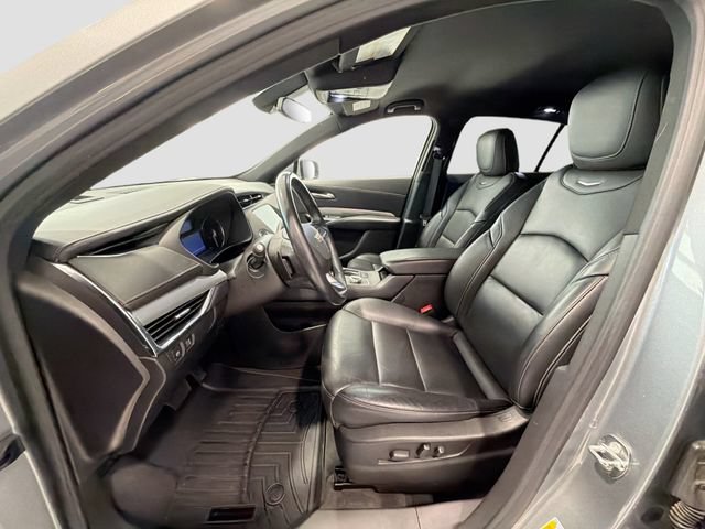 Certified 2023 Cadillac XT4 Premium Luxury w/ Cold Weather Package AWD/4WD image 17