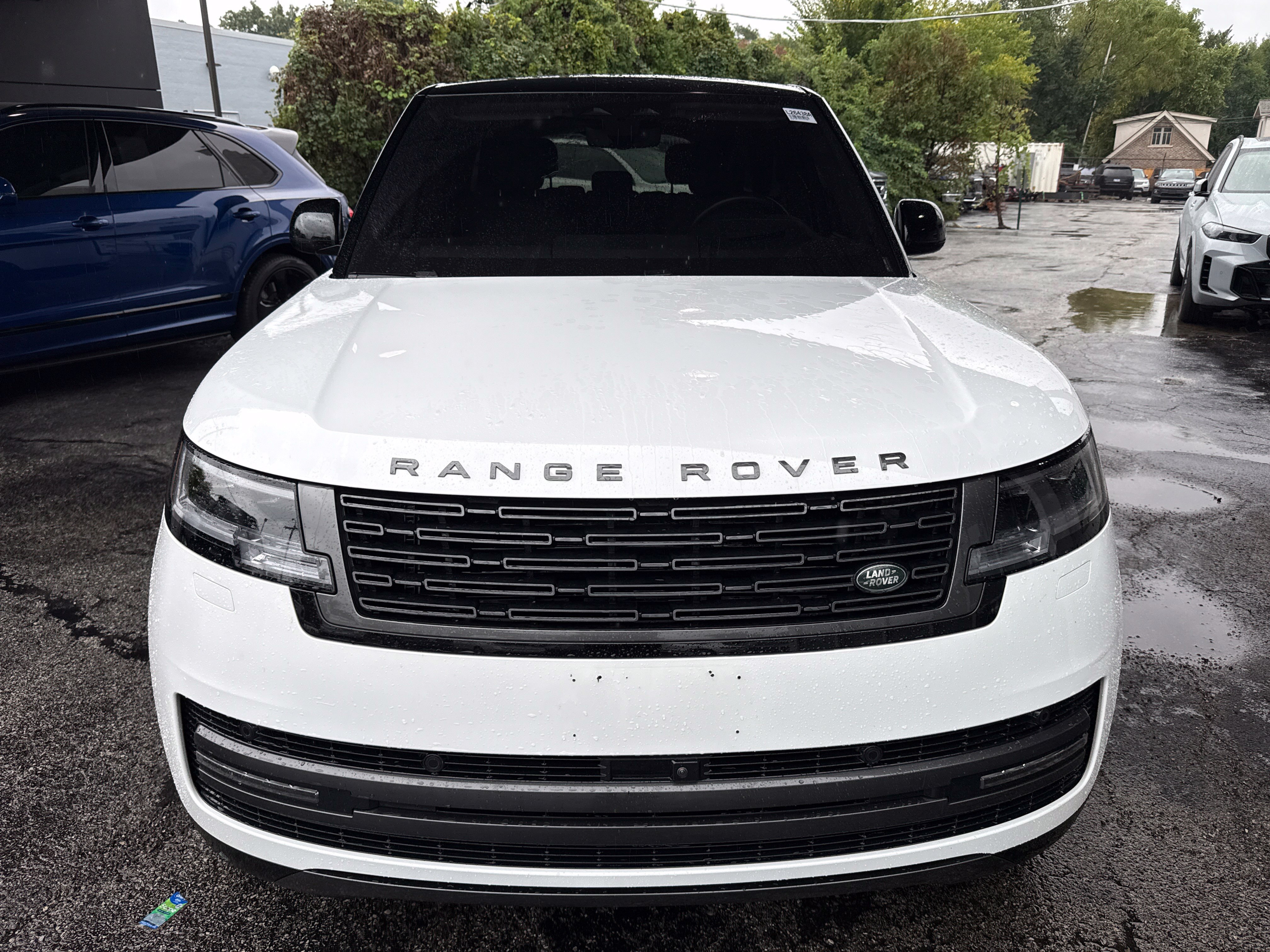 Used 2022 Land Rover Range Rover SE AWD/4WD image 7