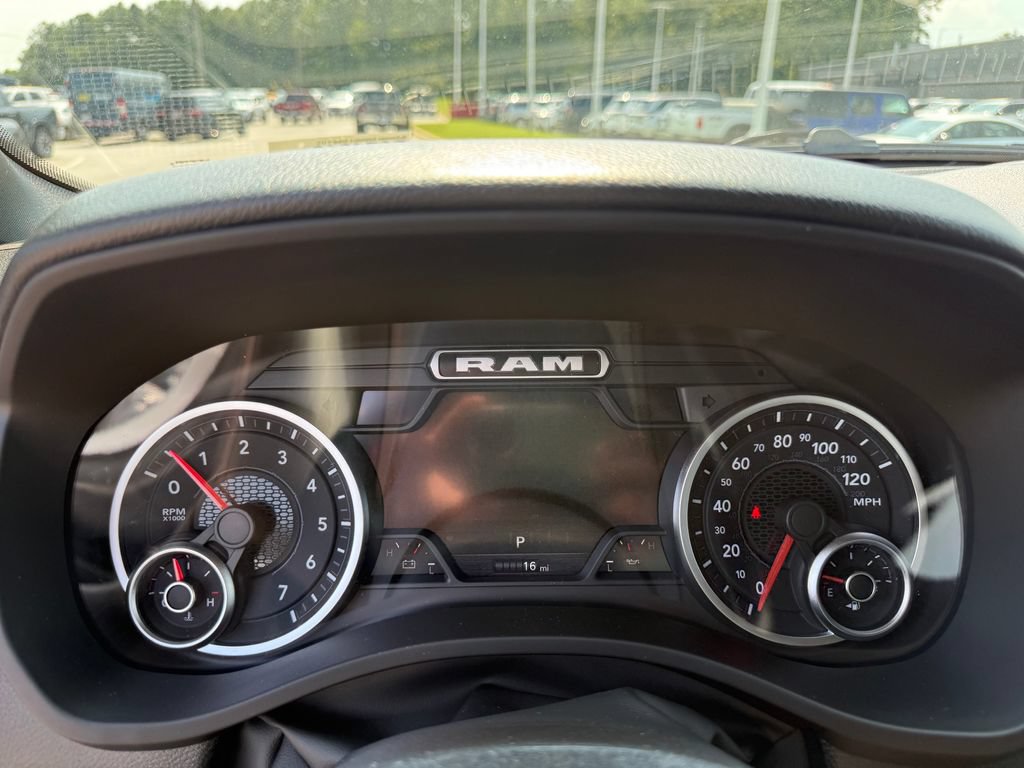 New 2026 RAM 1500 Warlock AWD/4WD image 15